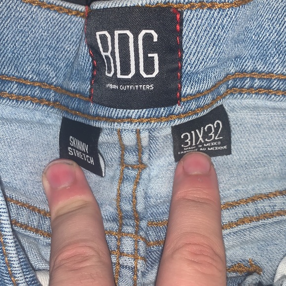 Light skinny jeans - Picture 2 of 4